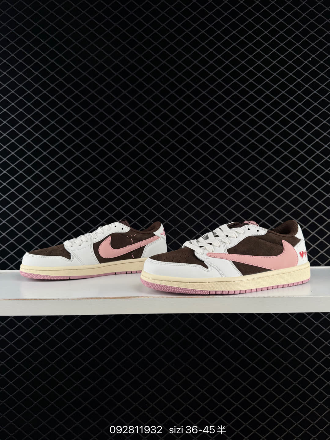 Nike Air Jordan 1 x Travis Scott AJ1-DM7866-041
